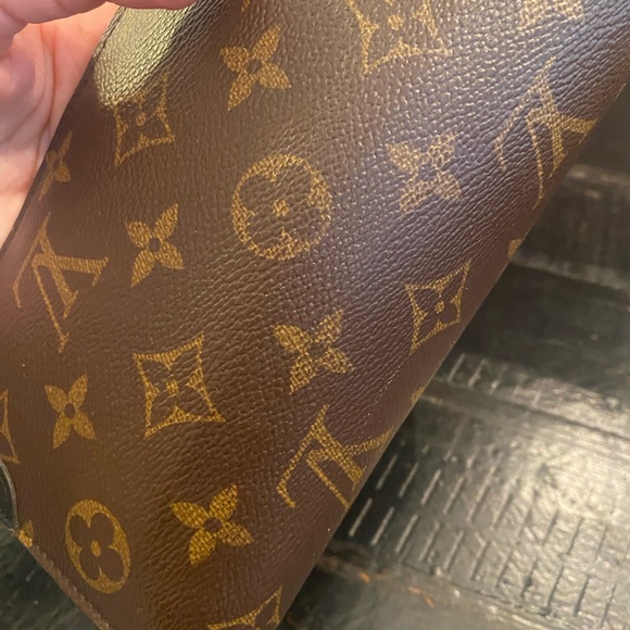 Authentic LOUIS VUITTON Retiro Zippy Wallet Monogram Canvas - Picture 8 of 16